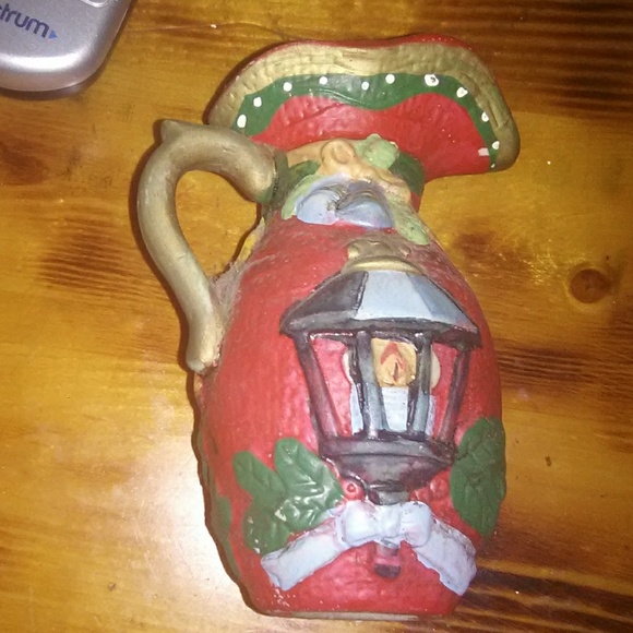 Pitcher - Picture 3 of 4